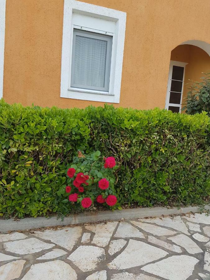 Apartmani Anna Vir Eksteriør bilde